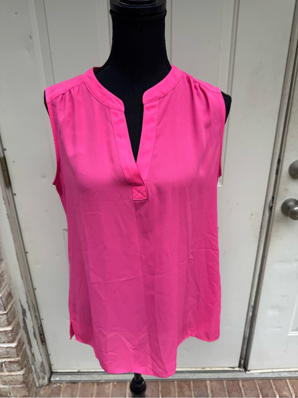 Chaus, Sleeveless, V-Neck Blouse, Pink, Size Small